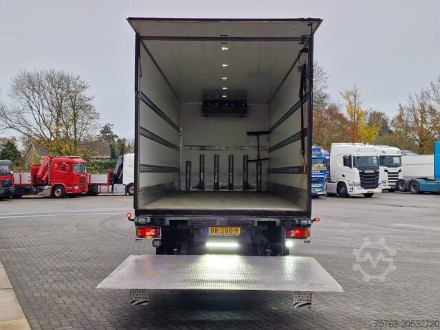 Refrigerated/frozen transport Iveco EuroCargo 180 320 Frigo Carrier supra 850 nordi...