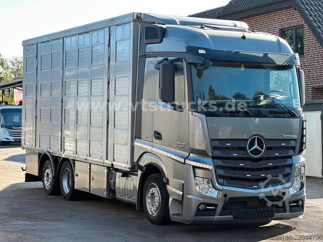 Viehtransporter LKW MERCEDES-BENZ Actros 2545 6x2 LL 4.Stock Menke Hubdach Tränke