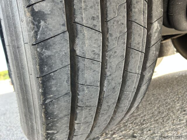 Box body Schmitz Cargobull SCB S3B / Box Trailer / 2x Liftas / Schuifrem /...