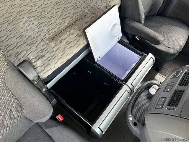 Standard tractor DAF XF 460 FT SSC / 865 dkm / Tacho V2 / 2 Tanks / ...