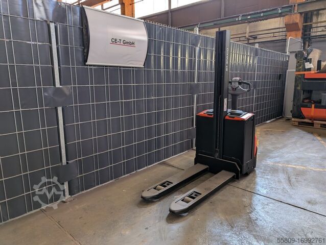 High Lift stacker BT SWE 080 L // UVV // Baugleiche Geräte verfügbar