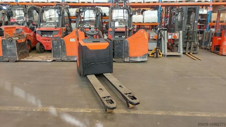 Niederhubkommissionierer BT LPE 250 // 1590 Gabellänge // Elektro