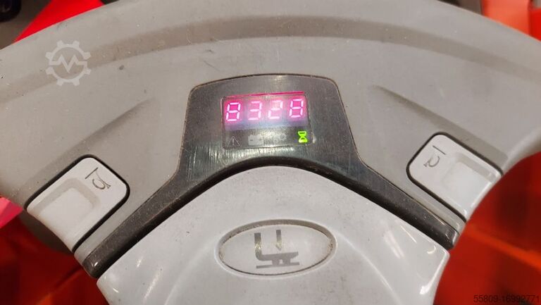 Niederhubkommissionierer BT LPE 250 // 1590 Gabellänge // Elektro