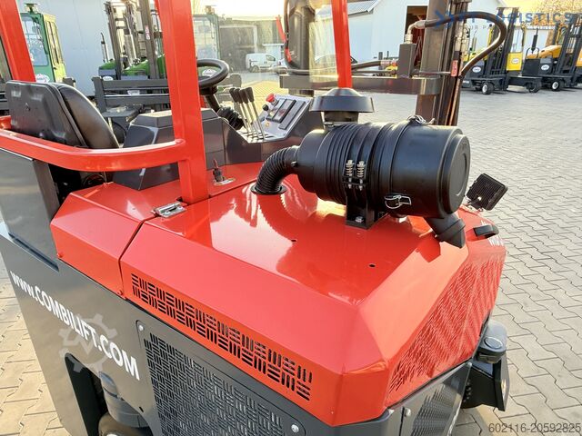 Four-way forklift Combilift C3000CB GAS TRIPLEX 4900 FREE-LIFT