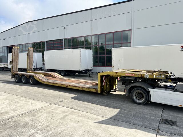 Low loader semitrailer LANGENDORF SATBUE 30/38 3 Achs Tiefbett- Satteltieflader