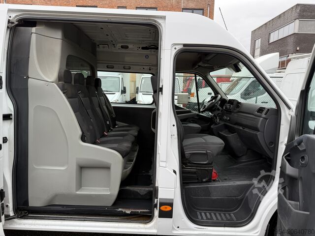 Long box truck Renault master 2.3dci dubbel cabine L3H2 RWD