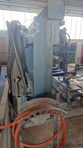 Manual machining center Thibaut T 108 L V3 mit 5 Meter Wandelement