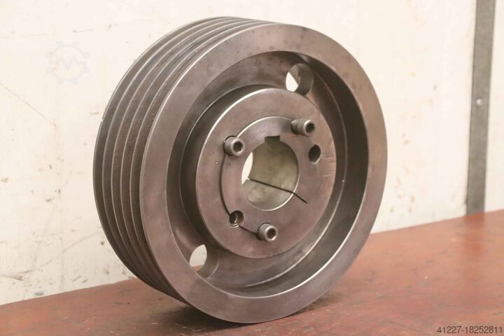 V-belt pulley 5-groove VECO SPB 320-5 (17 mm)