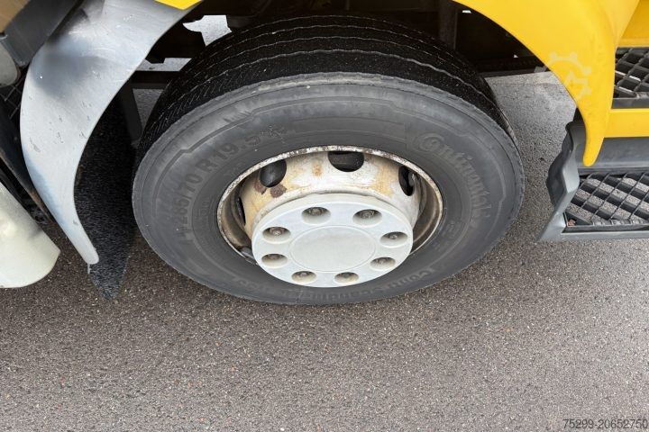 Box truck Renault Midlum 280.1 4x2 Koffer / HB / Swiss-Vehicle