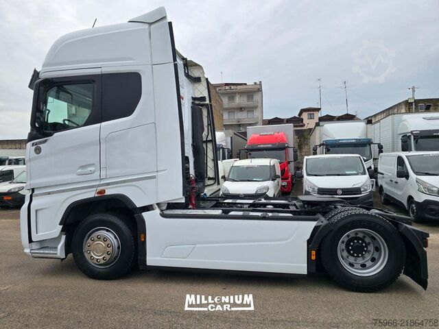 Tractor unit Ford FORD FMAX 500 RETARDER ADR GOMME NUOVE