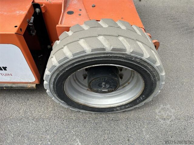 Articulated boom lift JLG E450AJ (2005)