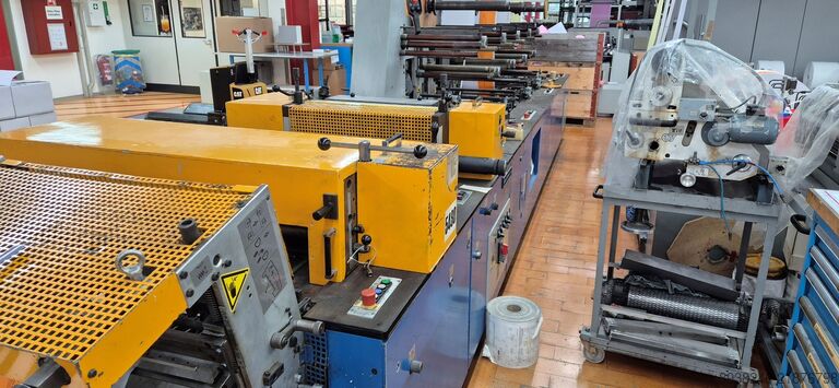 Jumbo roll collator Leuze & Co. Maschinenfabrik Bielomatik 668 Rollencollator