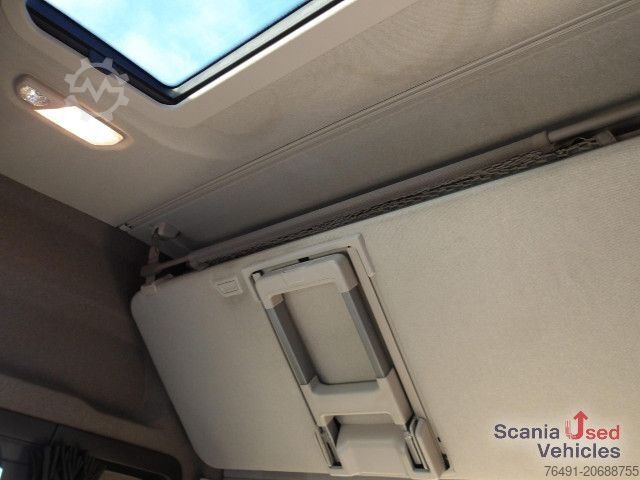 Volume tractor unit Scania S 450 A4x2EB Lowliner