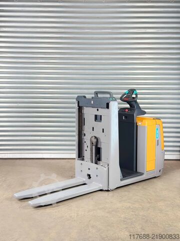 Horizontal order picker Jungheinrich ECE 310HP - Service Neu nur 3447 Std. Batterie 82%
