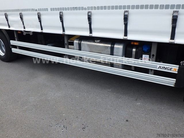Flatbed truck IVECO ML 160 E 32 P Pritsche 7,2m/LBW/Edscha/AHK/Klima