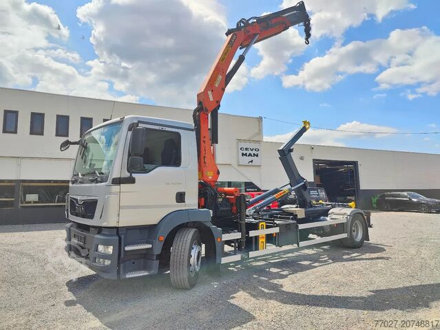 Hook arm system MAN TGM 18.290 4x2 Euro 6 + Crane Palfinger PK15500