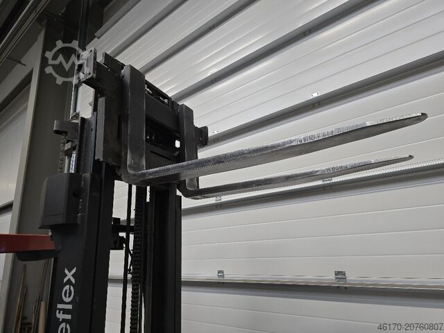 Schubmaststapler BT Lift RRE 140