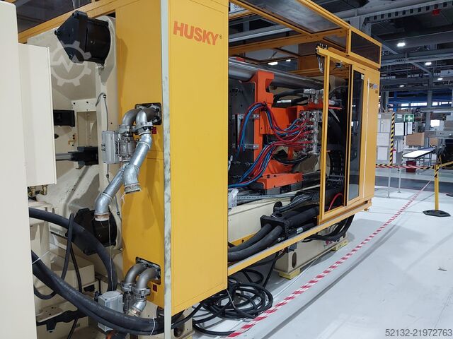 Injection molding machine Arburg und 2 x Husky 