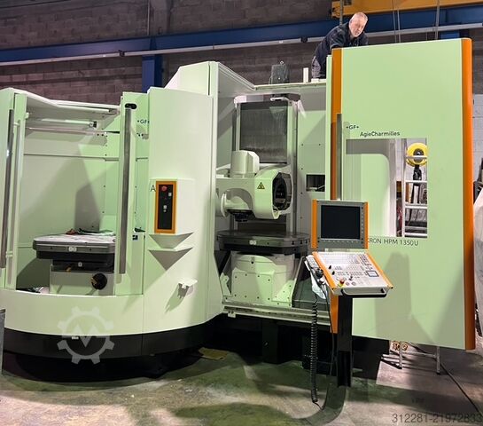 5-axis vertical machining centre MIKRON HPM 1350U TRIPALET