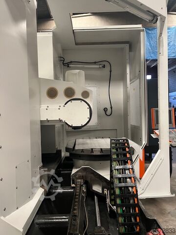 5-axis vertical machining centre MIKRON HPM 1350U TRIPALET