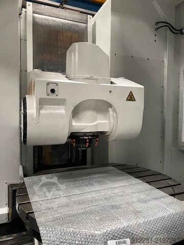 5-axis vertical machining centre MIKRON HPM 1350U TRIPALET