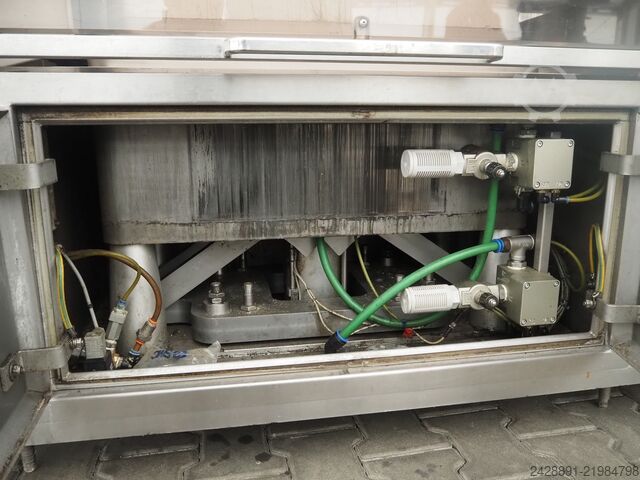 Automatic and high-performance tray sealer Sealpac SEALPAC 800