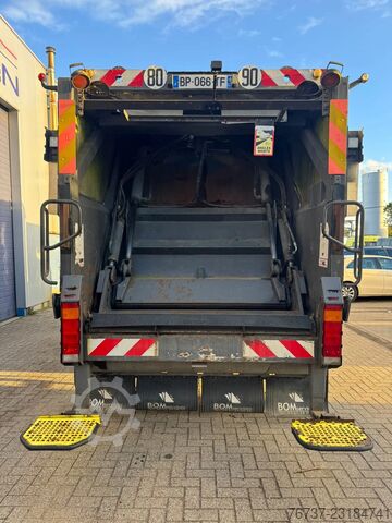 Renault Premium **REFUSE TRUCK-BENNE ORDURE** Renault Premium **REFUSE TRUCK-BENNE ORDURE**