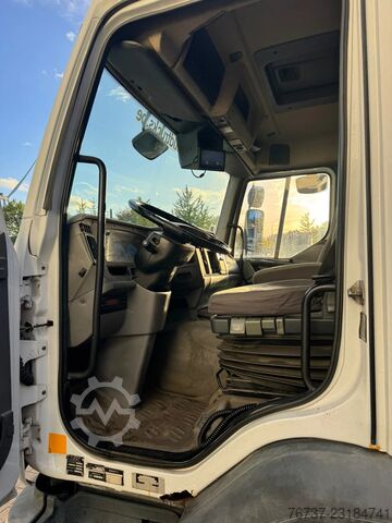Renault Premium **REFUSE TRUCK-BENNE ORDURE** Renault Premium **REFUSE TRUCK-BENNE ORDURE**