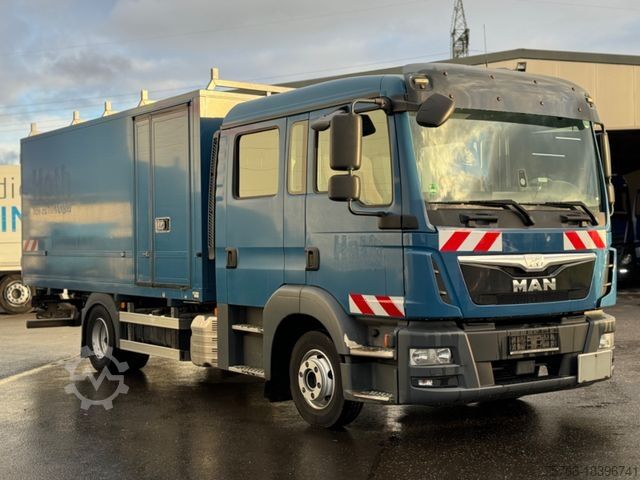 Box van MAN TGL 8.180 L / DOKA-Koffer / 2 x AHK / PTO