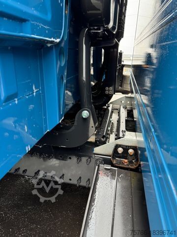 Box van MAN TGL 8.180 L / DOKA-Koffer / 2 x AHK / PTO