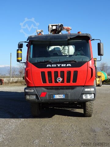 Concrete pump Astra HD8 8445