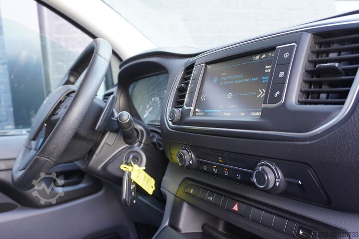 Delivery van Peugeot Expert 2.0 BlueHDI 180PK Automaat L3 EURO 6 - A...