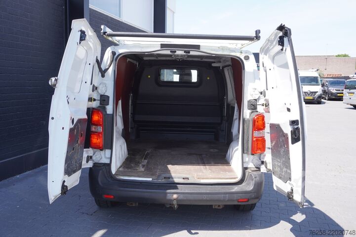 Delivery van Peugeot Expert 1.5 BlueHDI EURO 6 - Airco - Cruise - PD...