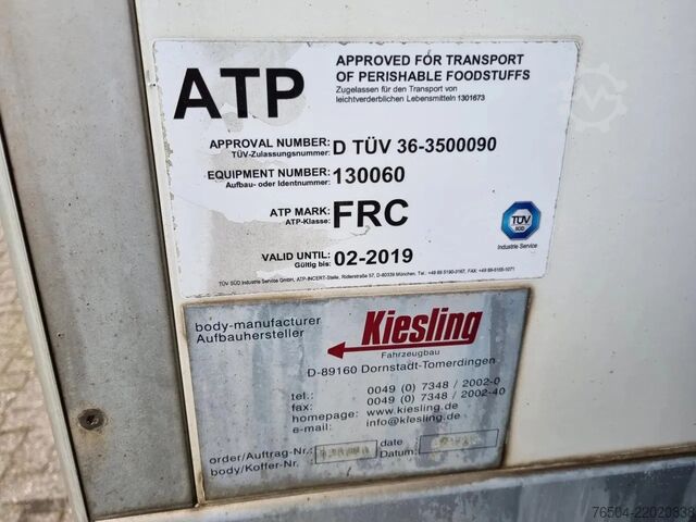 Refrigerated/freezer transport DAF LF 45.220 Kuhlkoffer Thermoking T1000R LBW ST38...