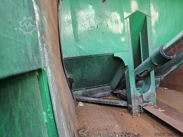 Müllwagen SCANIA P94DB4X2NB230 mit NORBA RL200 14.1cub