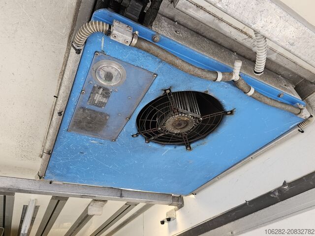 LKW mit Kühlkoffer VOLVO FM330 6x2 FRIGOBLOCK Multizone Lenk u. L