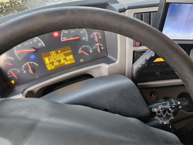 LKW mit Kofferaufbau Volvo FL 240 4x2 16tons Seitentüren Koff