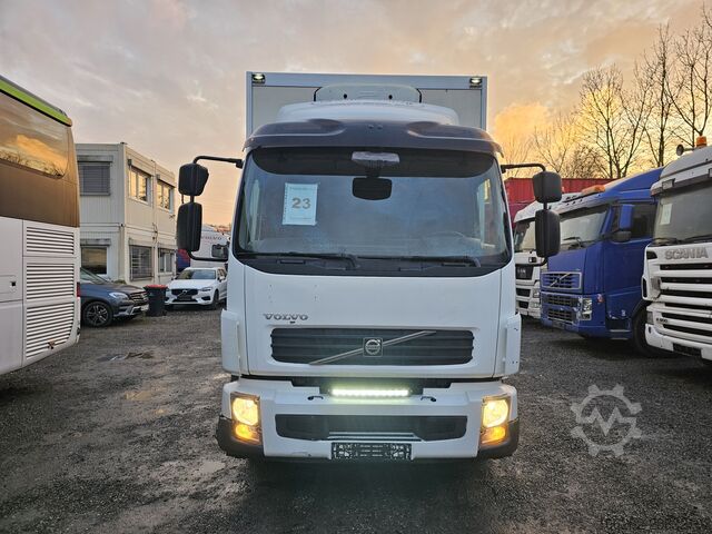 LKW mit Kofferaufbau Volvo FL 240 4x2 16tons Seitentüren Koff