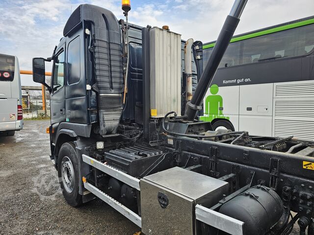 Kipper LKW VOLVO FM-480-37 8x4 Kipper Ad-Blue Lift-Lenk