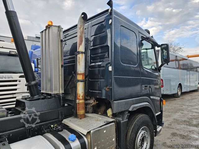Kipper LKW VOLVO FM-480-37 8x4 Kipper Ad-Blue Lift-Lenk