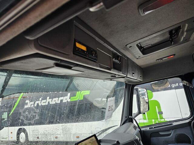 Kipper LKW VOLVO FM-480-37 8x4 Kipper Ad-Blue Lift-Lenk