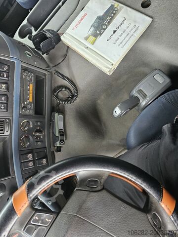 Kipper LKW VOLVO FM-480-37 8x4 Kipper Ad-Blue Lift-Lenk