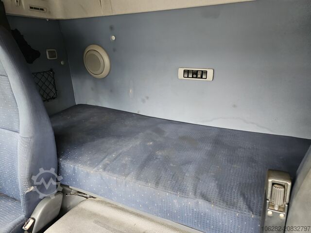 Kipper LKW VOLVO FM-480-37 8x4 Kipper Ad-Blue Lift-Lenk