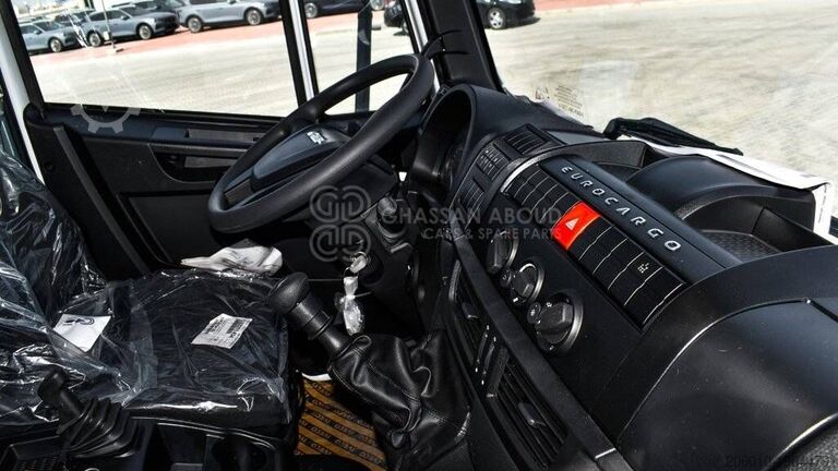 Fahrgestell mit Fahrerhaus IVECO EUROCARGO ML180