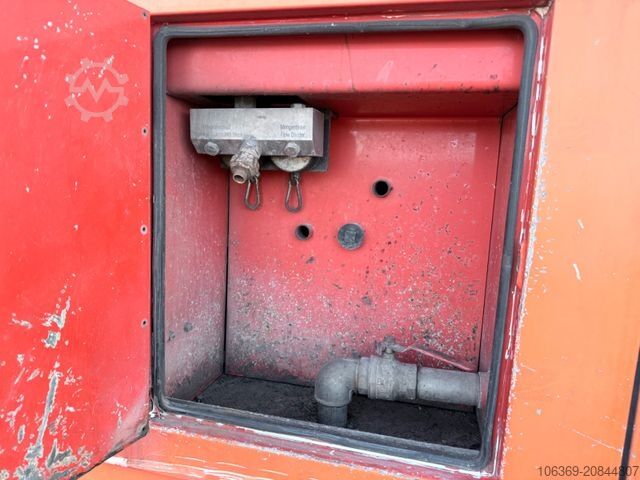 Saugwagen  1000 bar High pressure Kamat 186 L/min. Deutz V8