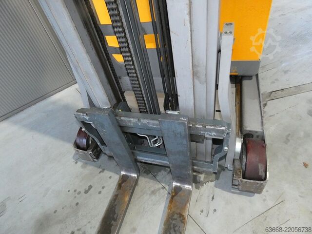 Reach Truck Jungheinrich ETV 216 - 740 DZ