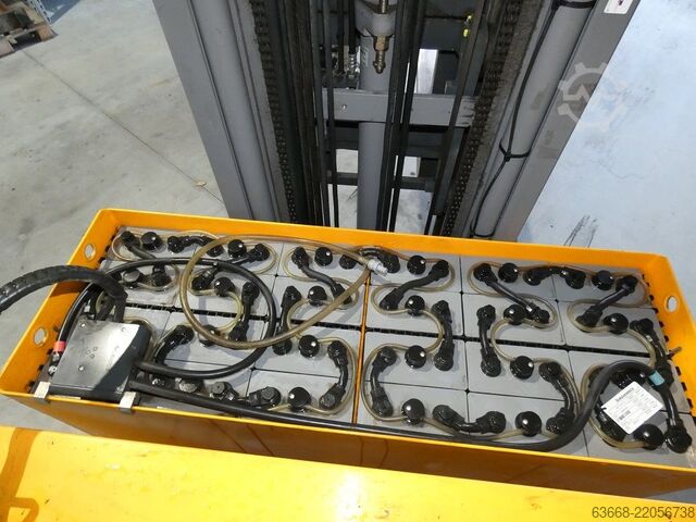 Reach Truck Jungheinrich ETV 216 - 740 DZ