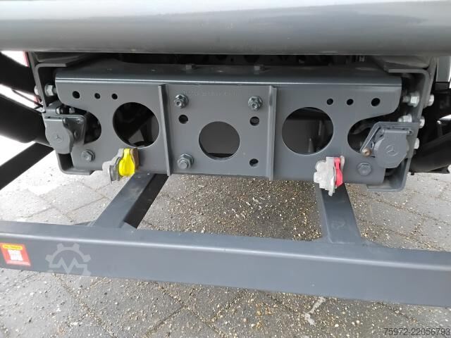 Box truck  Actros 1824 L