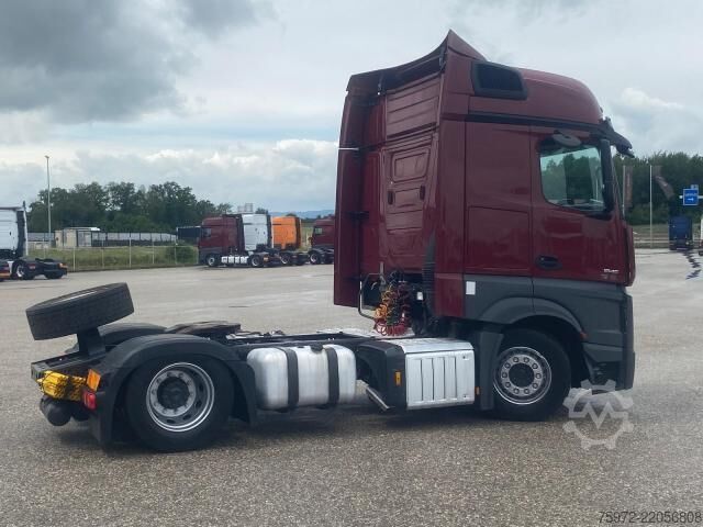 Standard tractor unit  Actros 1845 LS nRL Low Liner