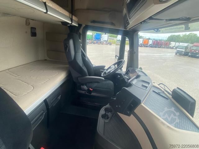 Standard tractor unit  Actros 1845 LS nRL Low Liner
